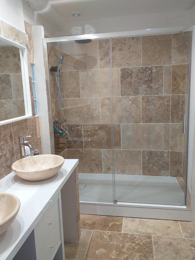 Deux M Bed & Breakfast Villes-sur-Auzon Luaran gambar